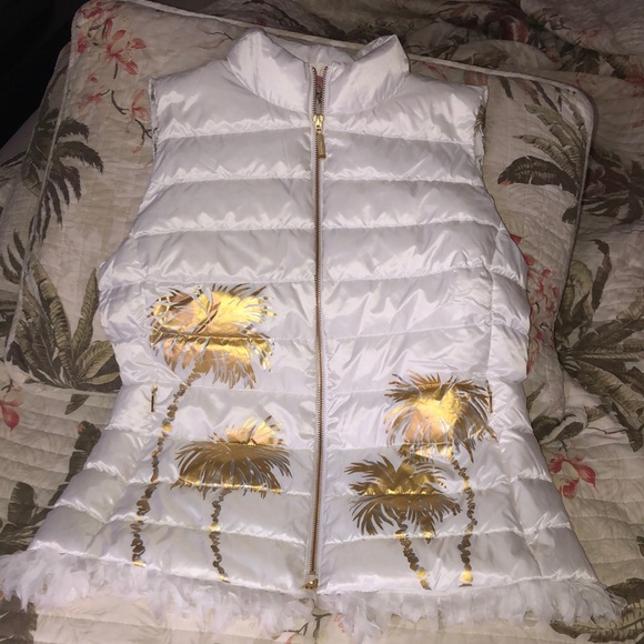 Lilly Pulitzer Jackets & Blazers - NWT 🌴Lilly puffer vest🌴 ☄️SALE Today☄️